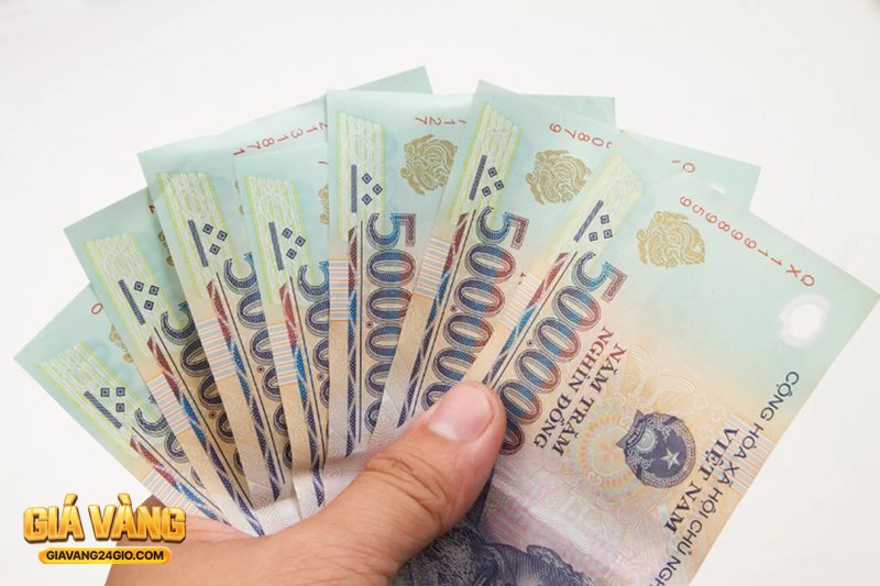Giá vàng - Tác động của tỷ giá và lãi suất